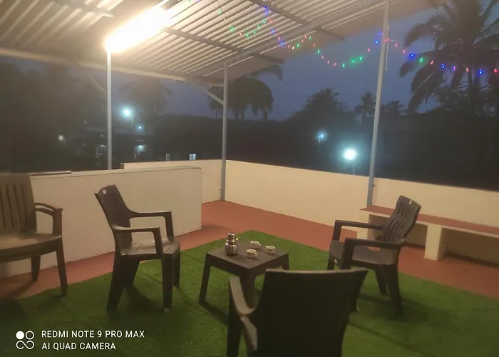 Swanand Home Stay